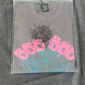 Men's Graphic Tee with Spider Web Design - Gray and Pink